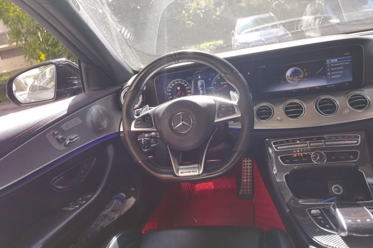 Used Mercedes-Benz E-Class AMG 2017 AMG E 43 4MATIC Special Edition Steering Wheel