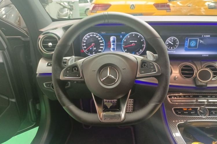 Used Mercedes-Benz E-Class AMG 2017 AMG E 43 4MATIC Special Edition Steering Wheel