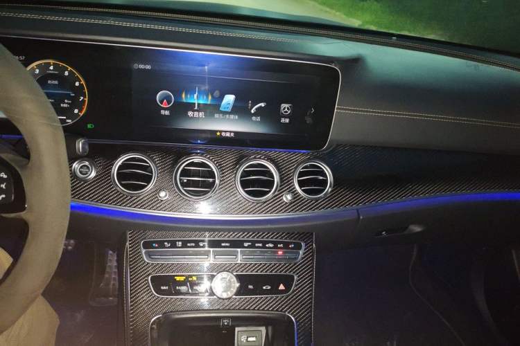 Used Mercedes-Benz E-Class AMG 2018 AMG E 63 S 4MATIC+ Special Edition Audio And AC Panel