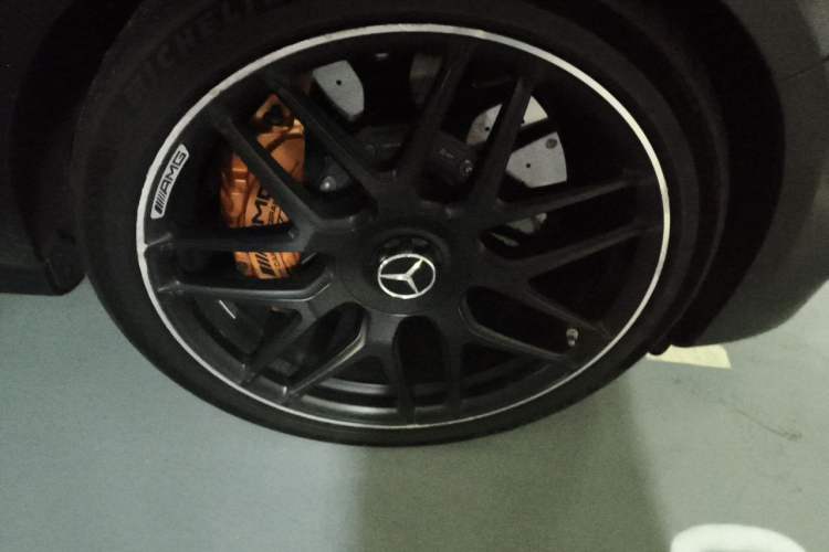 Used Mercedes-Benz E-Class AMG 2018 AMG E 63 S 4MATIC+ Special Edition Right Front Wheel Hub