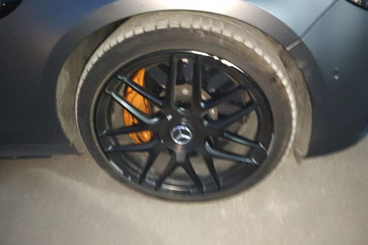 Used Mercedes-Benz E-Class AMG 2018 AMG E 63 S 4MATIC+ Special Edition Right Front Wheel Hub