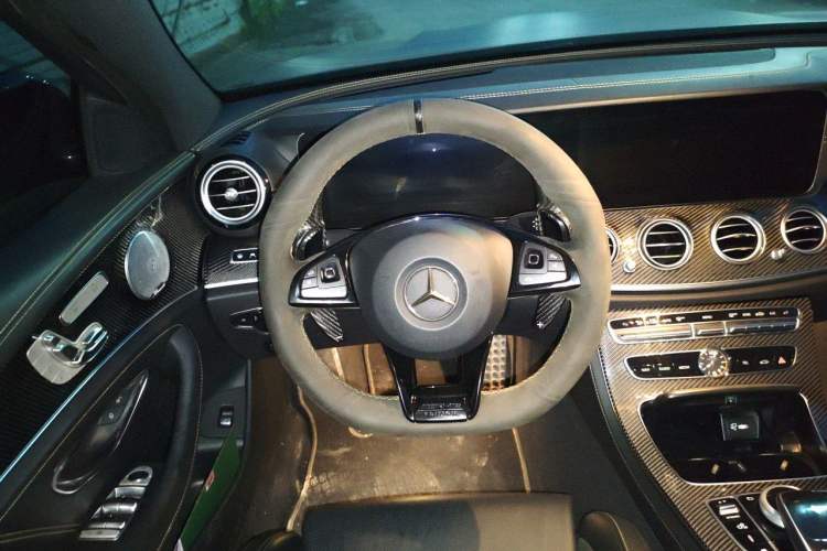 Used Mercedes-Benz E-Class AMG 2018 AMG E 63 S 4MATIC+ Special Edition Steering Wheel