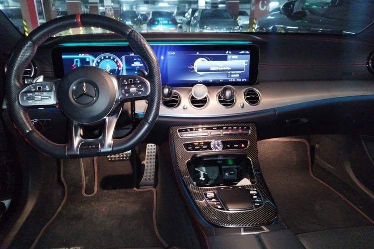 Used Mercedes-Benz E-Class AMG 2019 AMG E 53 4MATIC+ Center Console