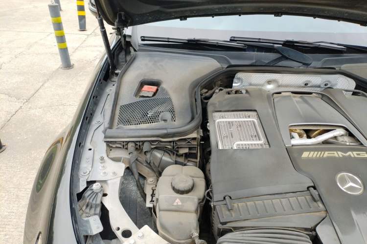 Used Mercedes-Benz E-Class AMG 2019 AMG E 63 S 4MATIC+ Engine Bay Right