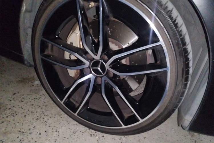 Used Mercedes-Benz E-Class AMG 2019 AMG E 53 4MATIC+ Right Front Wheel Hub