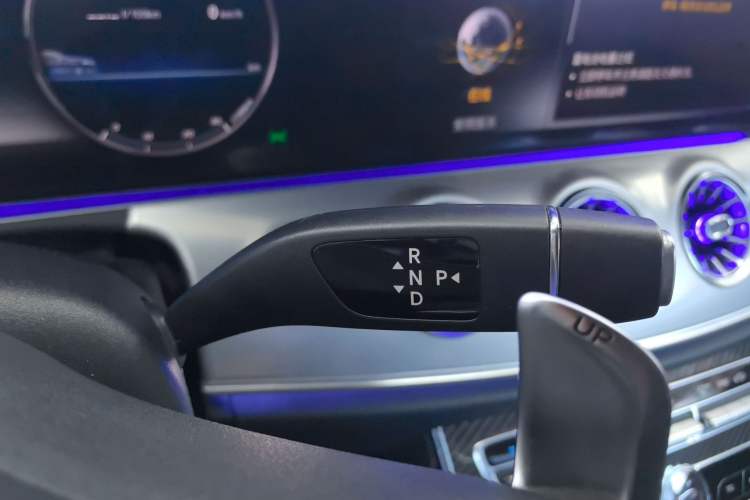 Used Mercedes-Benz E-Class AMG 2019 AMG E 53 4MATIC+ Coupe Gear Lever
