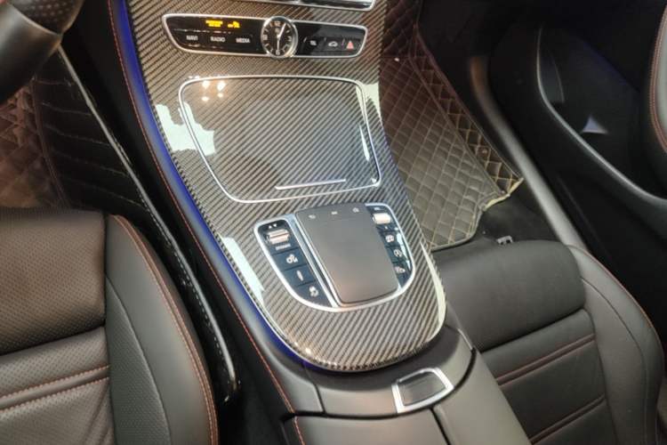 Used Mercedes-Benz E-Class AMG 2019 AMG E 53 4MATIC+ Coupe Gear Lever