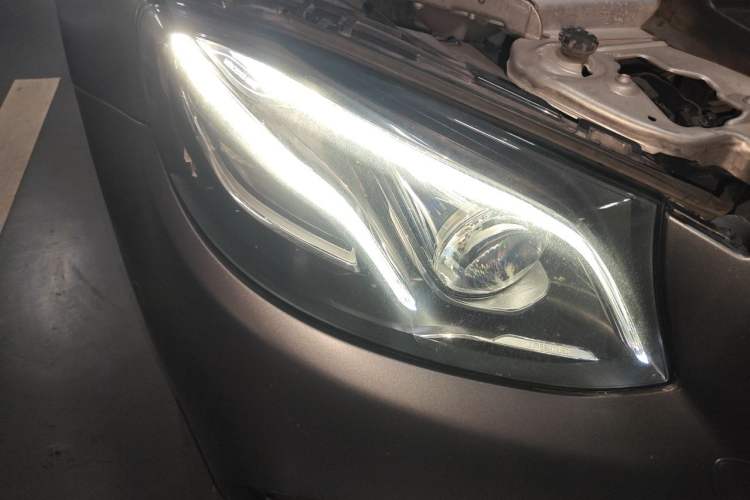 Used Mercedes-Benz E-Class AMG 2019 AMG E 53 4MATIC+ Right Front Headlight