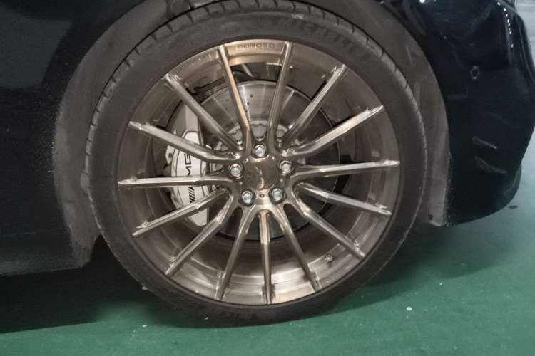 Used Mercedes-Benz E-Class AMG 2019 AMG E 53 4MATIC+ Coupe Right Front Wheel Hub