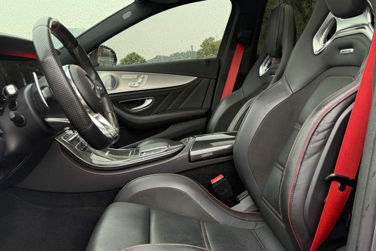 Used Mercedes-Benz E-Class AMG 2019 AMG E 53 4MATIC+ Interior 4