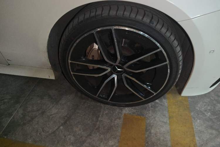 Used Mercedes-Benz E-Class AMG 2019 AMG E 53 4MATIC+ Coupe Right Front Wheel Hub