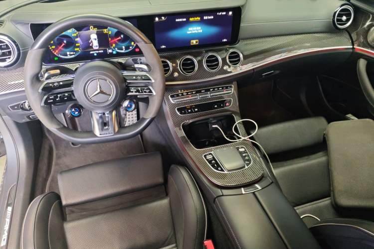 Used Mercedes-Benz E-Class AMG 2021 AMG E 63 S 4MATIC+ Center Console