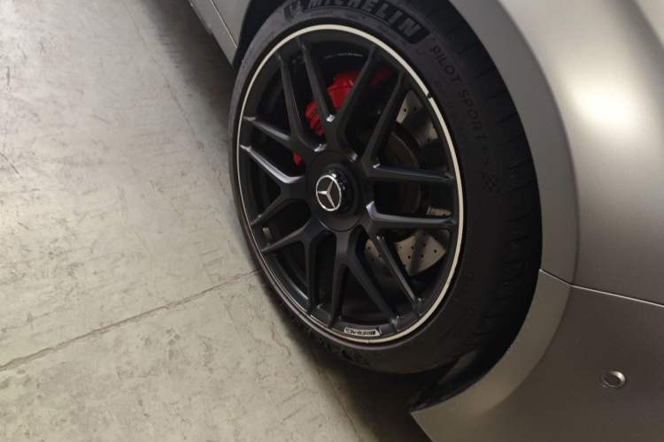 Used Mercedes-Benz E-Class AMG 2021 AMG E 63 S 4MATIC+ Right Front Wheel Hub