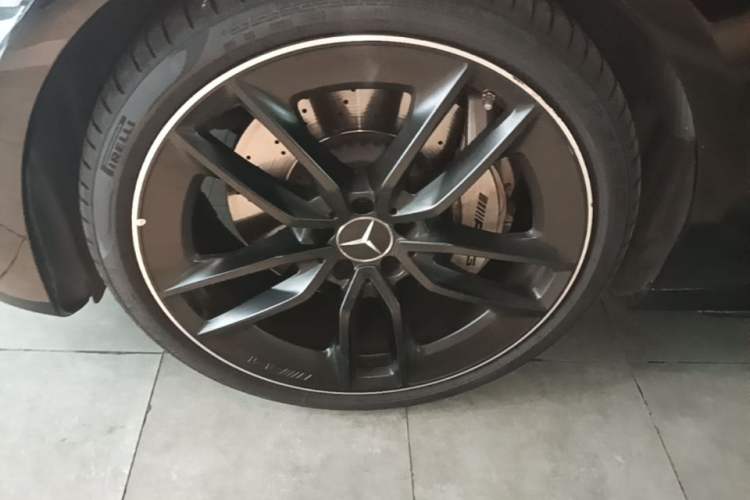 Used Mercedes-Benz E-Class AMG 2022 Facelift AMG E 53 4MATIC+ Left Front Wheel Hub