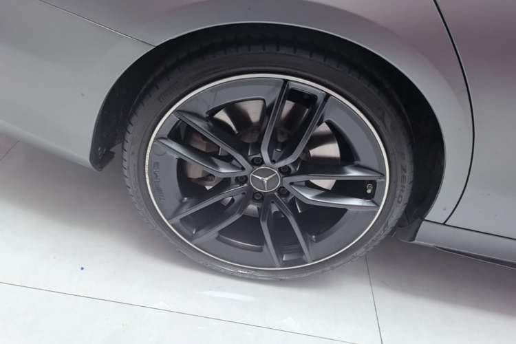Used Mercedes-Benz E-Class AMG 2023 AMG E 53 4MATIC+ Right Rear Wheel Hub