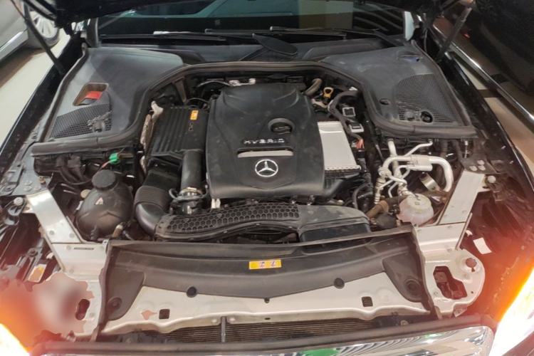 Used Mercedes-Benz E-Class New Energy 2020 E 300 e L Engine Bay