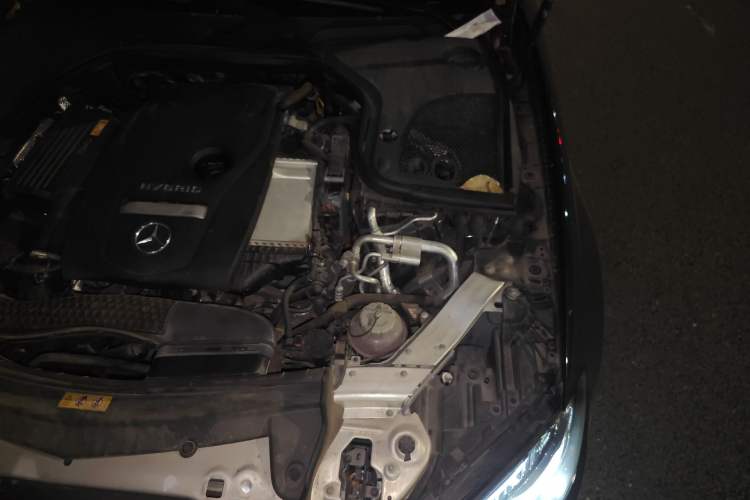 Used Mercedes-Benz E-Class New Energy 2020 E 300 e L Engine Bay Left