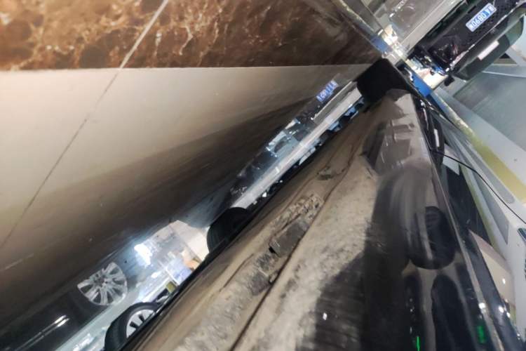 Used Mercedes-Benz E-Class New Energy 2020 E 300 e L Left Side Sill
