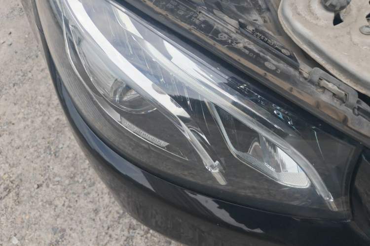 Used Mercedes-Benz E-Class New Energy 2020 E 300 e L Right Front Headlight