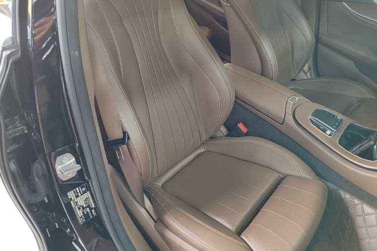 Used Mercedes-Benz E-Class New Energy 2020 E 300 e L Right Front Seat