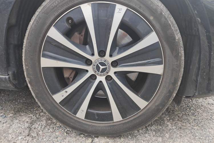 Used Mercedes-Benz E-Class New Energy 2020 E 300 e L Right Front Wheel Hub