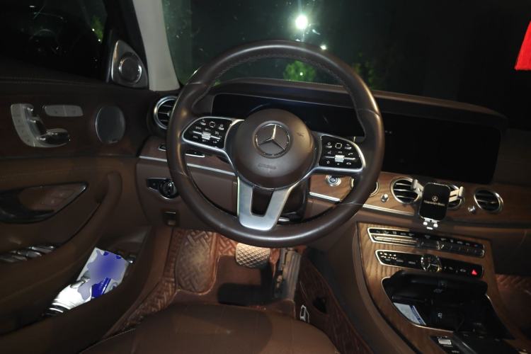 Used Mercedes-Benz E-Class New Energy 2020 E 300 e L Steering Wheel
