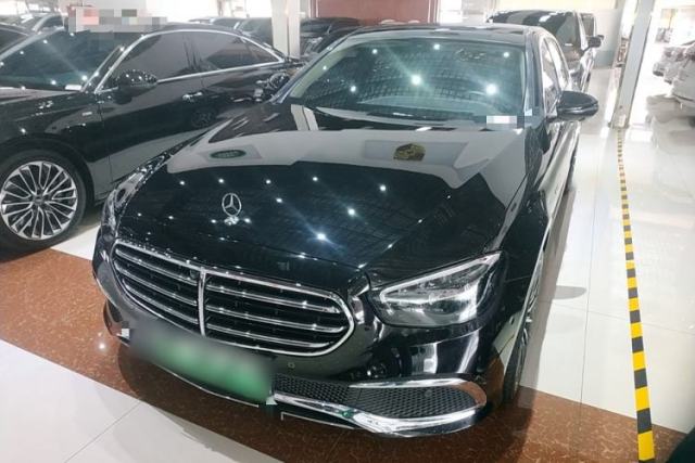Ojetý Mercedes-Benz E-Class New Energy 2021 E 350 e L Plug-in Hybrid Sedan