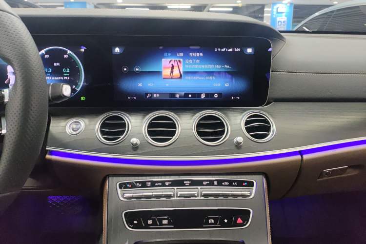 Used Mercedes-Benz E-Class New Energy 2021 E 350 e L Plug-in Hybrid Sports Sedan Audio And AC Panel