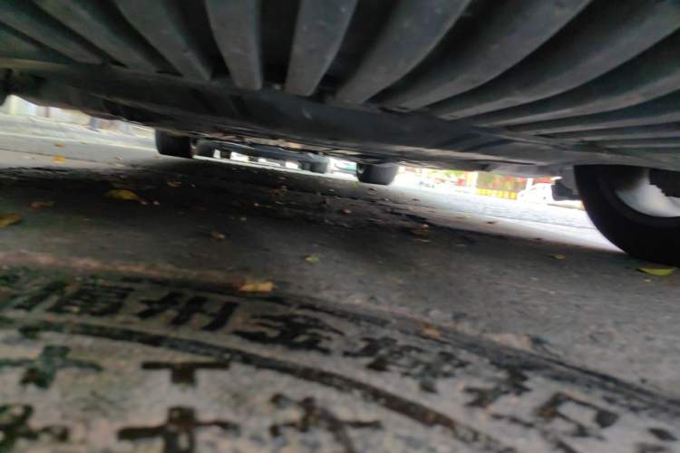 Used Mercedes-Benz E-Class New Energy 2021 E 350 e L Plug-in Hybrid Sports Sedan Chassis Front