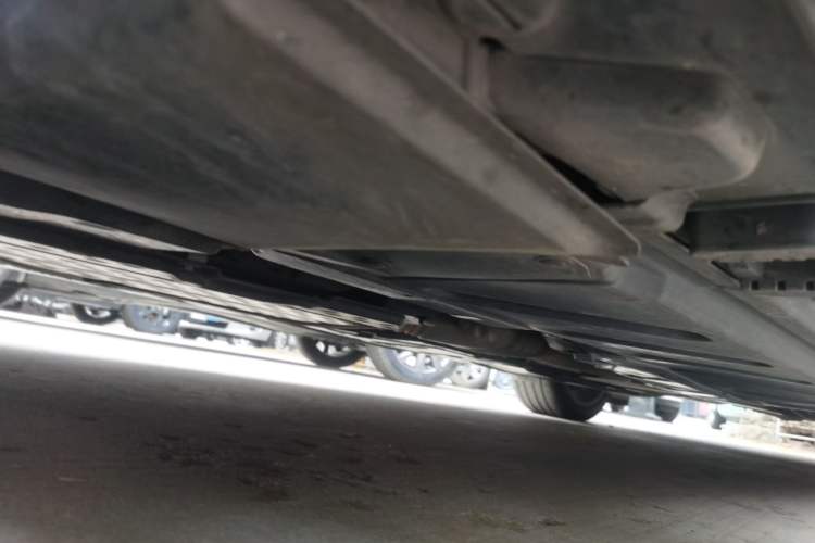 Used Mercedes-Benz E-Class New Energy 2021 E 350 e L Plug-in Hybrid Sedan Chassis Front Left