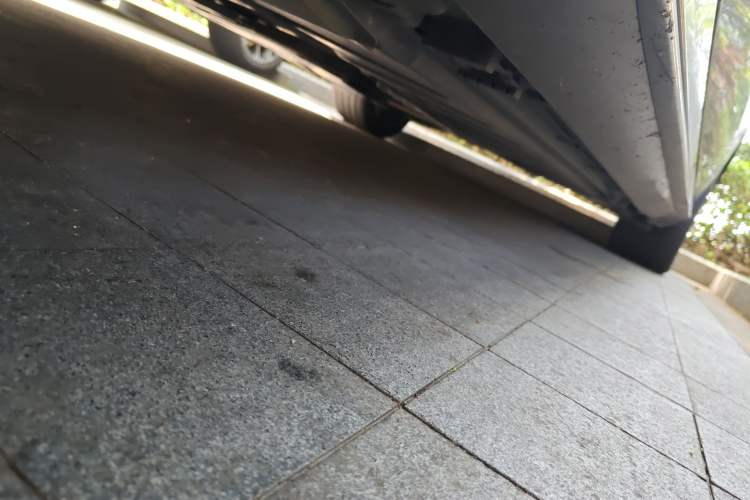 Used Mercedes-Benz E-Class New Energy 2021 E 350 e L Plug-in Hybrid Sports Sedan Chassis Front Left