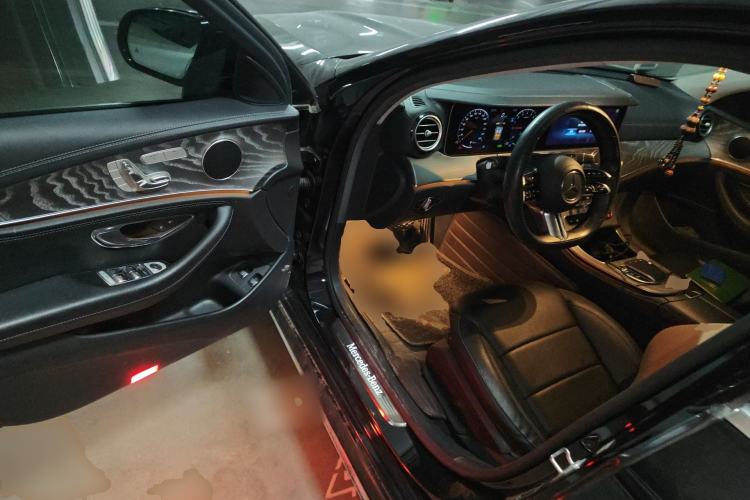 Used Mercedes-Benz E-Class New Energy 2021 E 350 e L Plug-in Hybrid Sports Sedan Driver Seat