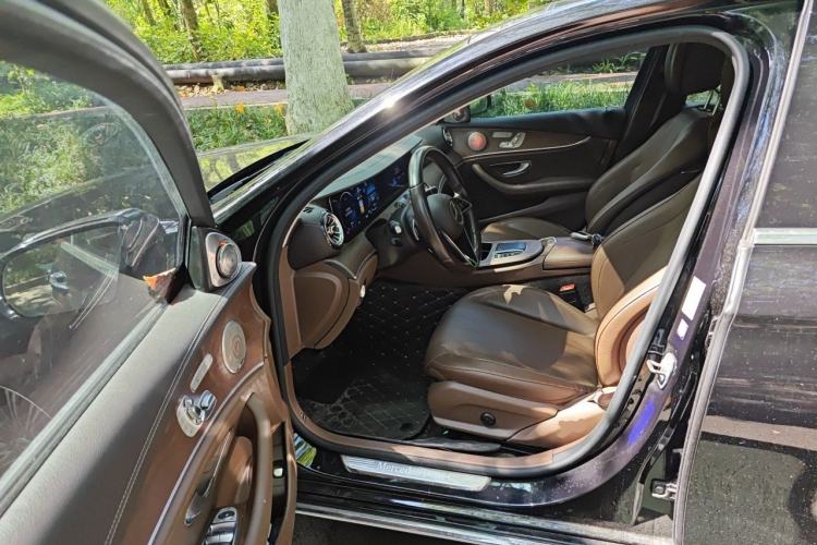 Used Mercedes-Benz E-Class New Energy 2021 E 350 e L Plug-in Hybrid Sedan Driver Seat