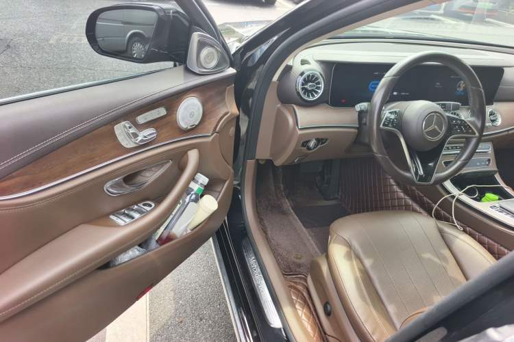 Used Mercedes-Benz E-Class New Energy 2021 E 350 e L Plug-in Hybrid Sedan Driver Seat