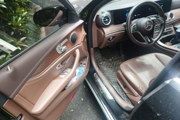 Used Mercedes-Benz E-Class New Energy 2021 E 350 e L Plug-in Hybrid Sedan Driver Seat