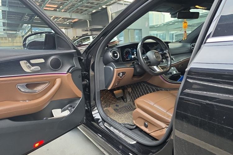 Used Mercedes-Benz E-Class New Energy 2021 E 350 e L Plug-in Hybrid Sedan Driver Seat