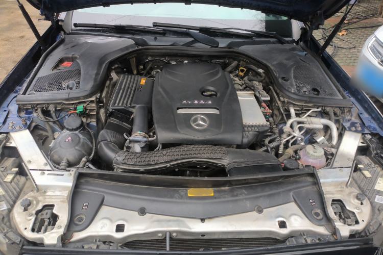 Used Mercedes-Benz E-Class New Energy 2021 E 350 e L Plug-in Hybrid Sports Sedan Engine Bay
