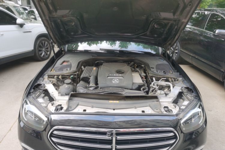 Used Mercedes-Benz E-Class New Energy 2021 E 350 e L Plug-in Hybrid Sedan Engine Bay