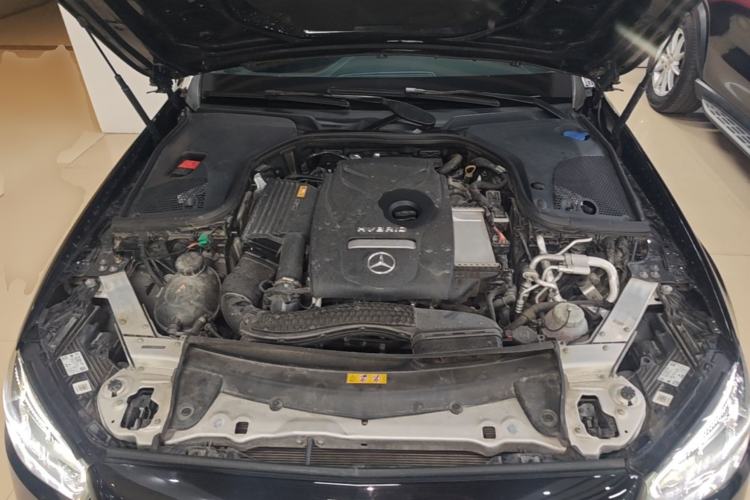 Used Mercedes-Benz E-Class New Energy 2021 E 350 e L Plug-in Hybrid Sedan Engine Bay