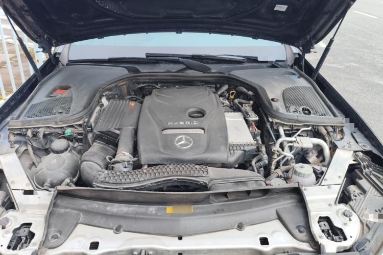 Used Mercedes-Benz E-Class New Energy 2021 E 350 e L Plug-in Hybrid Sedan Engine Bay