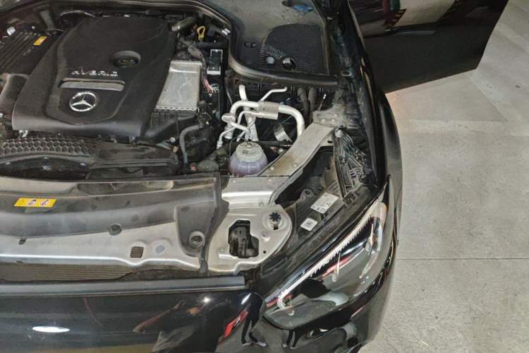 Used Mercedes-Benz E-Class New Energy 2021 E 350 e L Plug-in Hybrid Sports Sedan Engine Bay Left