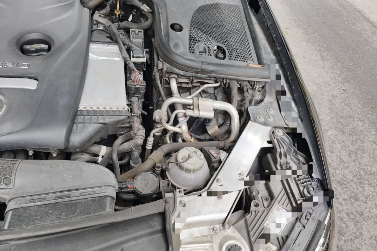 Used Mercedes-Benz E-Class New Energy 2021 E 350 e L Plug-in Hybrid Sedan Engine Bay Left