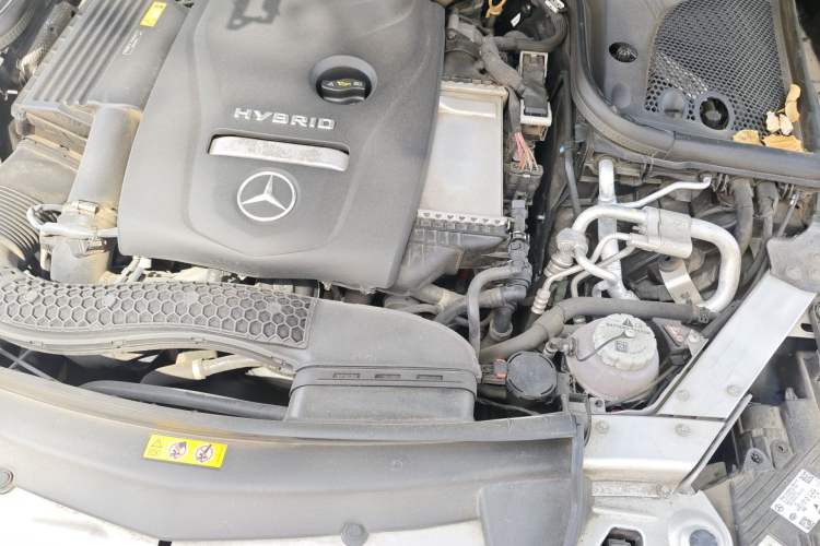 Used Mercedes-Benz E-Class New Energy 2021 E 350 e L Plug-in Hybrid Sports Sedan Engine Bay Left