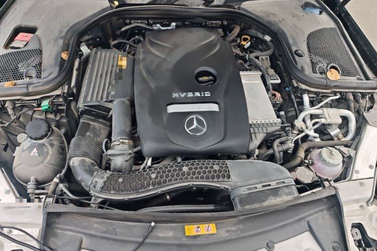 Used Mercedes-Benz E-Class New Energy 2021 E 350 e L Plug-in Hybrid Sports Sedan Engine Bay