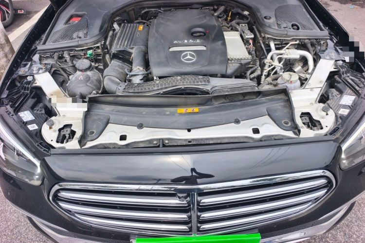 Used Mercedes-Benz E-Class New Energy 2021 E 350 e L Plug-in Hybrid Sedan Engine Bay