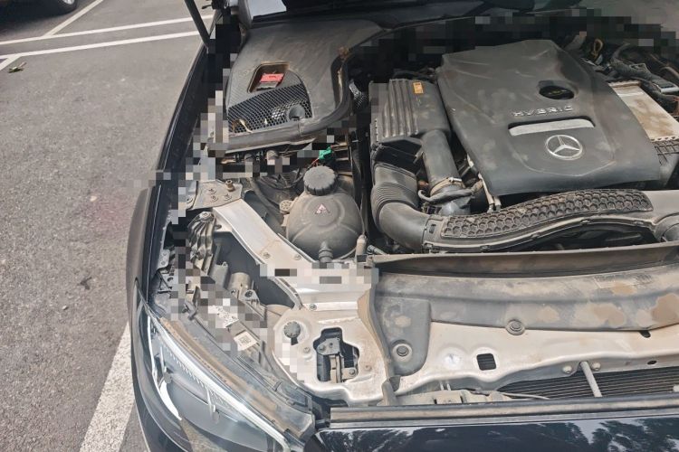 Used Mercedes-Benz E-Class New Energy 2021 E 350 e L Plug-in Hybrid Sedan Engine Bay Right