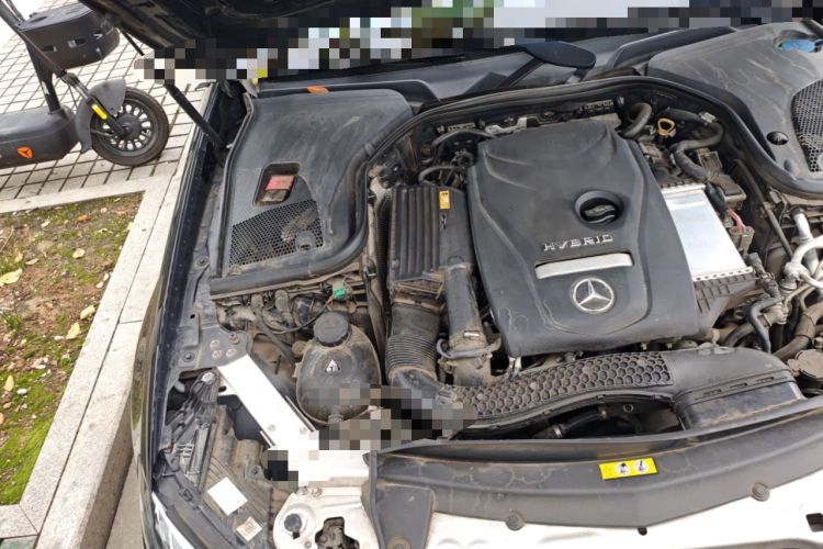 Used Mercedes-Benz E-Class New Energy 2021 E 350 e L Plug-in Hybrid Sports Sedan Engine Bay Right