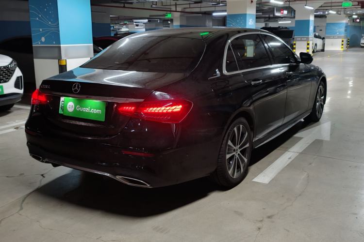 Used Mercedes-Benz E-Class New Energy 2021 E 350 e L Plug-in Hybrid Sports Sedan Exterior 3