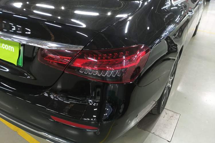Used Mercedes-Benz E-Class New Energy 2021 E 350 e L Plug-in Hybrid Sedan Exterior 6