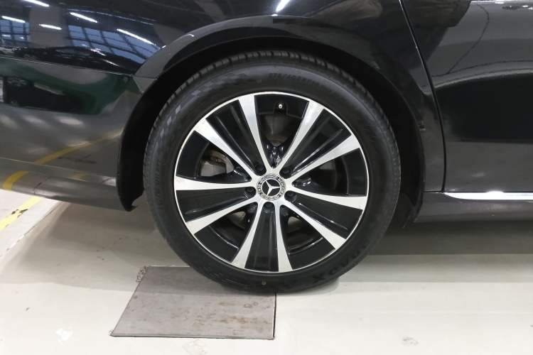 Used Mercedes-Benz E-Class New Energy 2021 E 350 e L Plug-in Hybrid Sedan Exterior 8